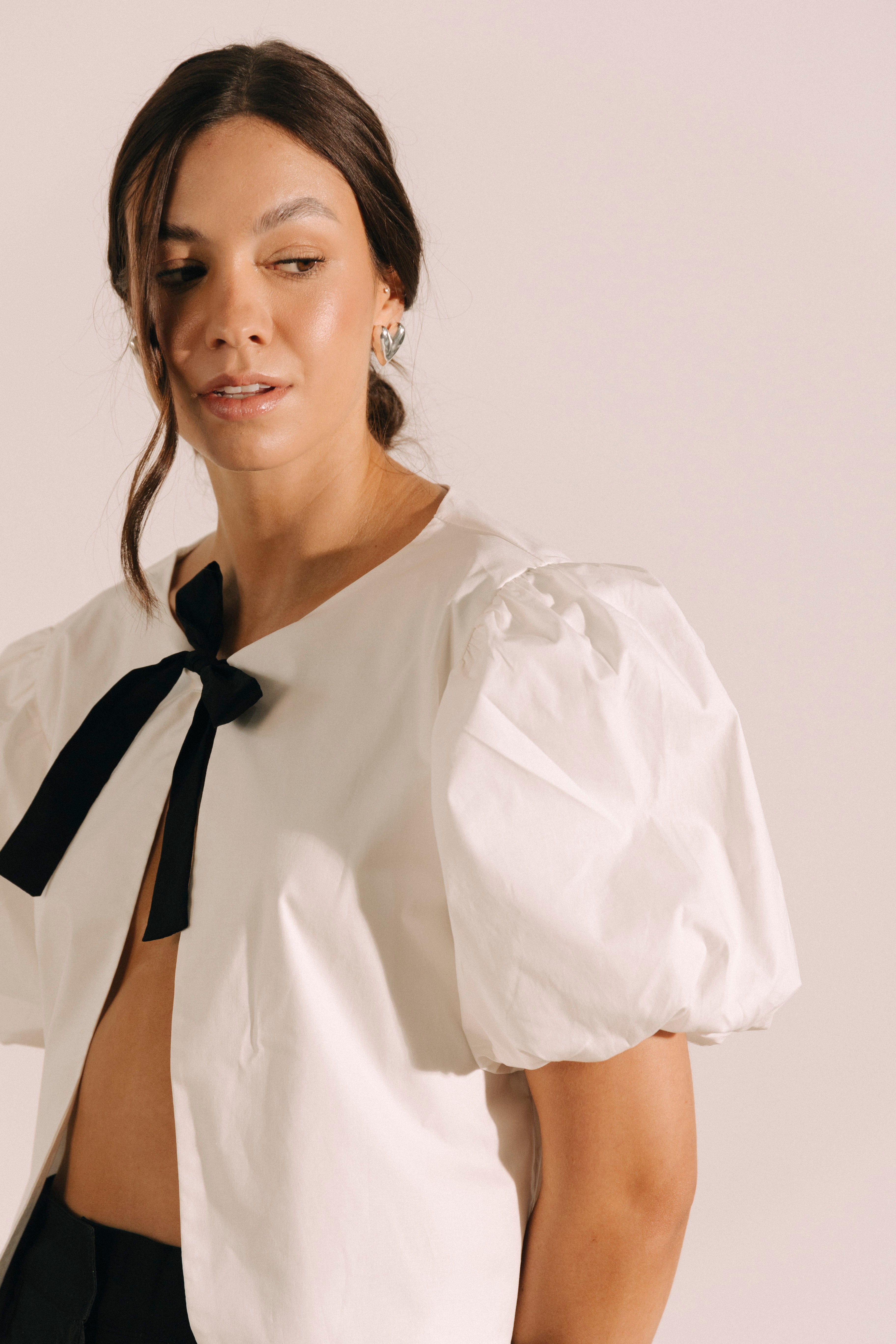 Chaleco lazo con mangas bombachas Luz